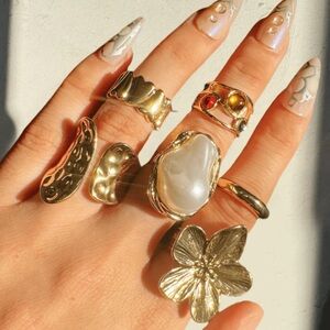 Rebellious Rose Gold Rings for a Chic Look